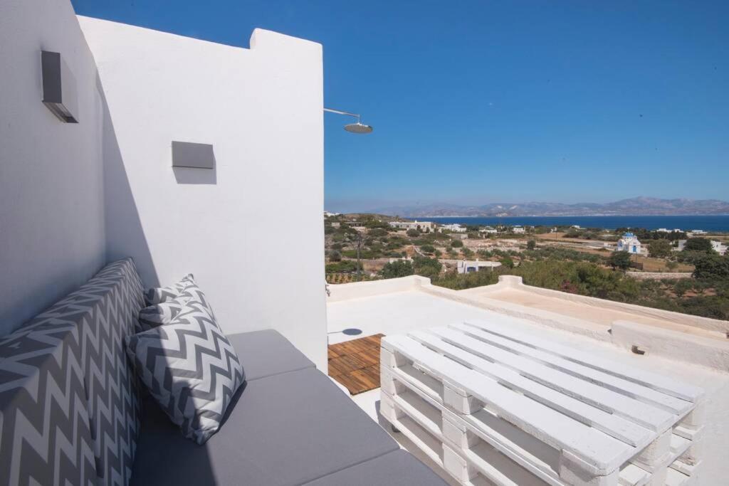Sunny Studio W.Breathtaking Naxos Views In Isterni Apartment Isterni  Exterior photo